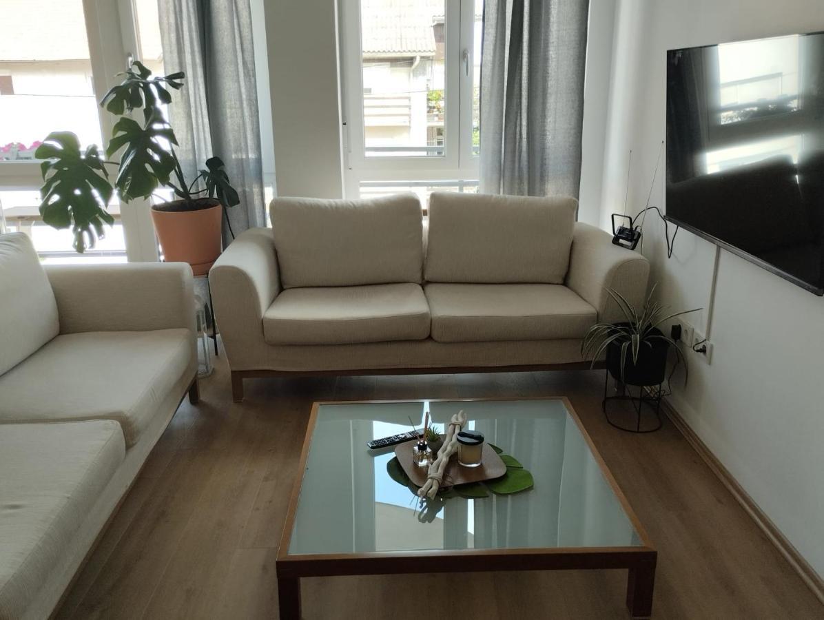 Apartman Zagreb , With Balcony And Free Parking Buitenkant foto