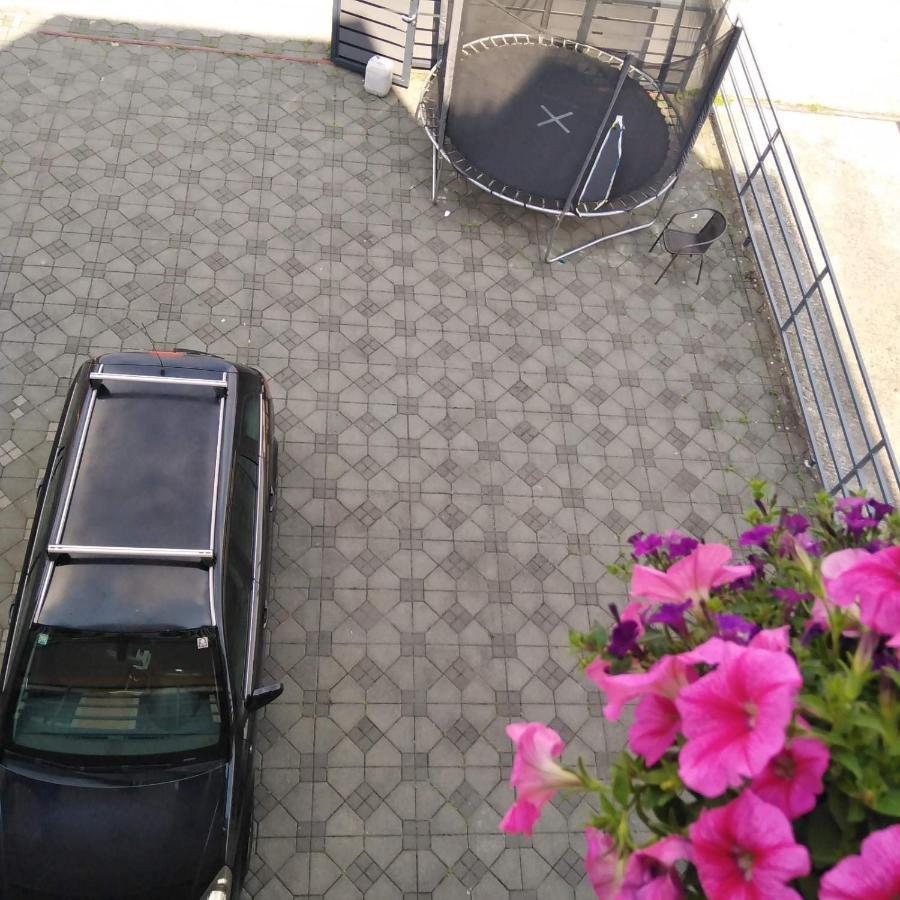 Apartman Zagreb , With Balcony And Free Parking Buitenkant foto