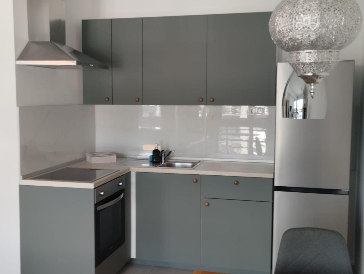 Apartman Zagreb , With Balcony And Free Parking Buitenkant foto