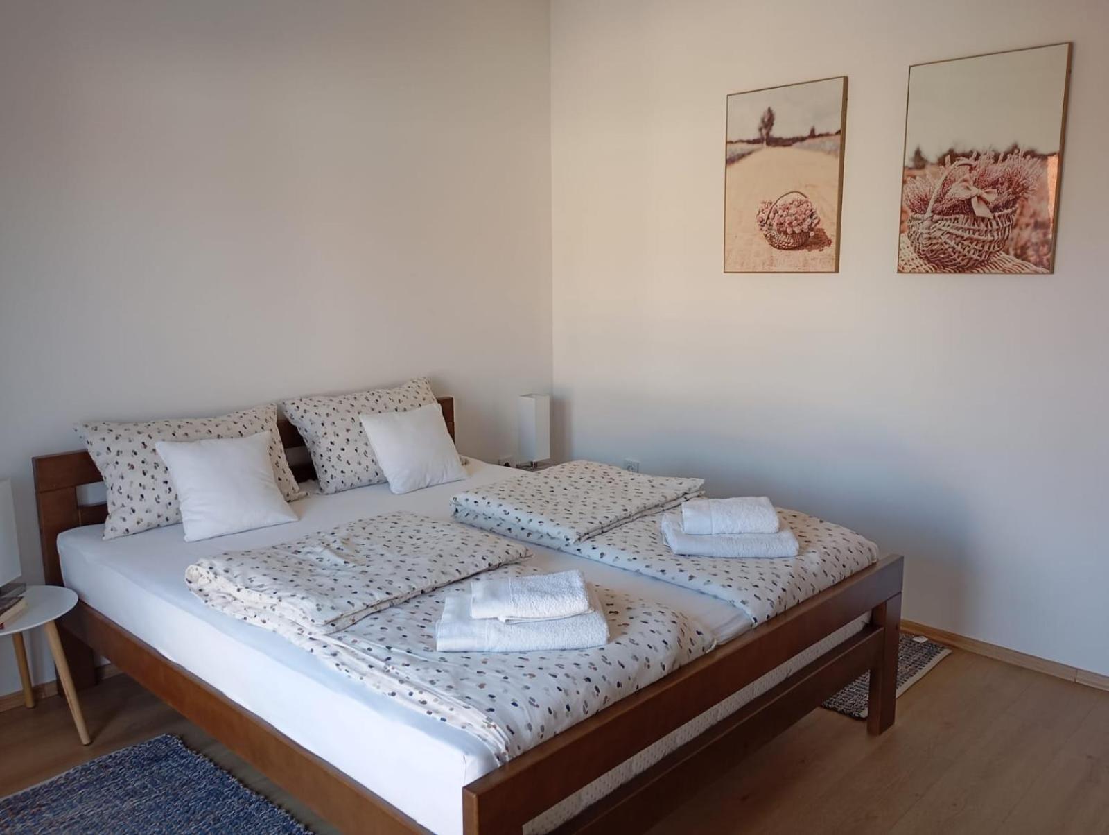 Apartman Zagreb , With Balcony And Free Parking Buitenkant foto