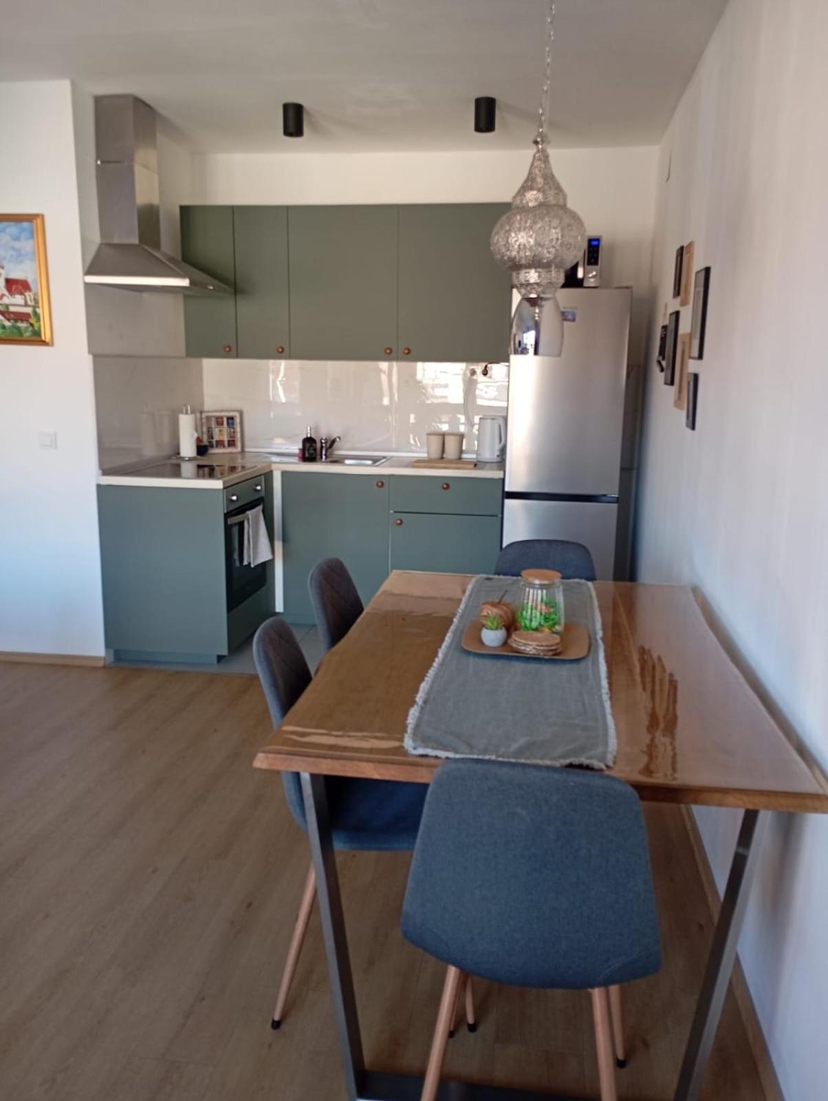 Apartman Zagreb , With Balcony And Free Parking Buitenkant foto